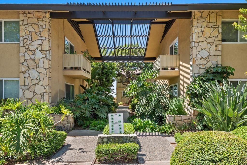 Property Photo:  385 Cliff Drive 8  CA  