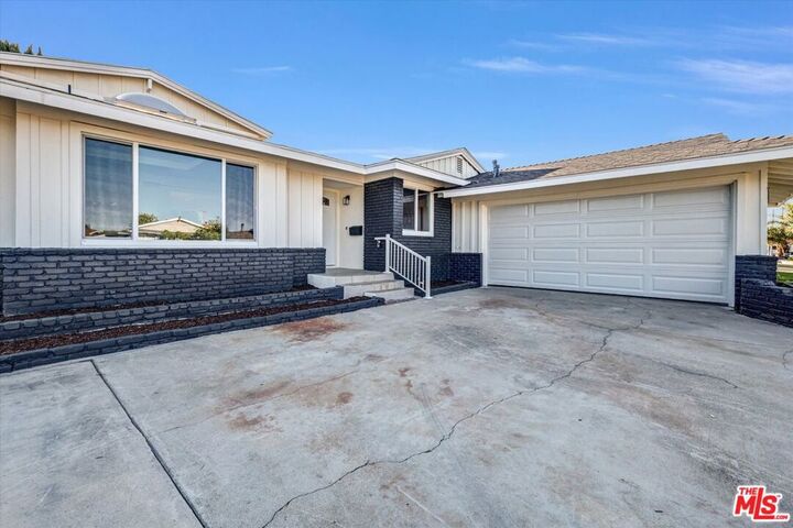 Property Photo: 761 Candlewood Drive CA 90631