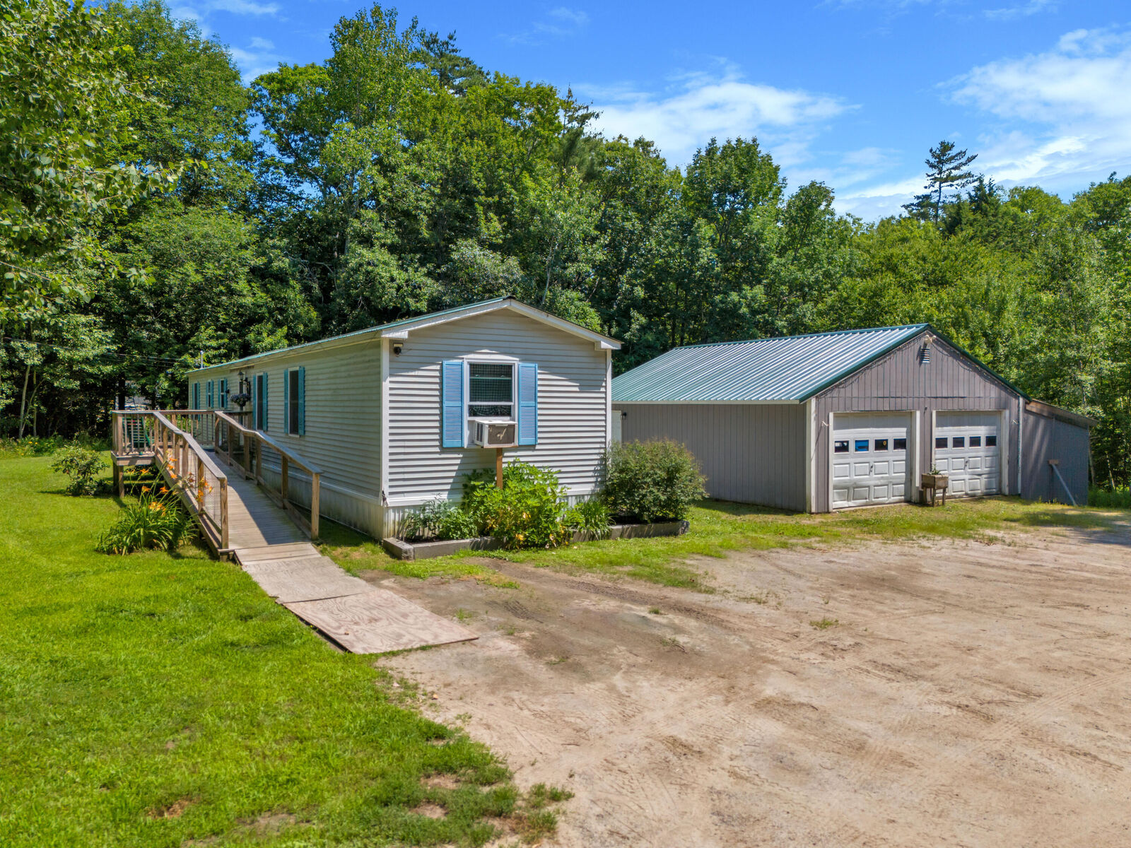 Property Photo:  4 Butterfly Drive  ME 04350 