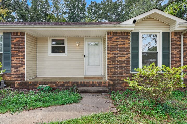 Property Photo:  312 Andrew Dr  TN 37042 