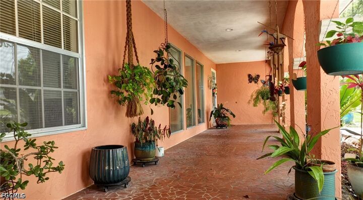 Property Photo:  318 Fifth Avenue  FL 33936 