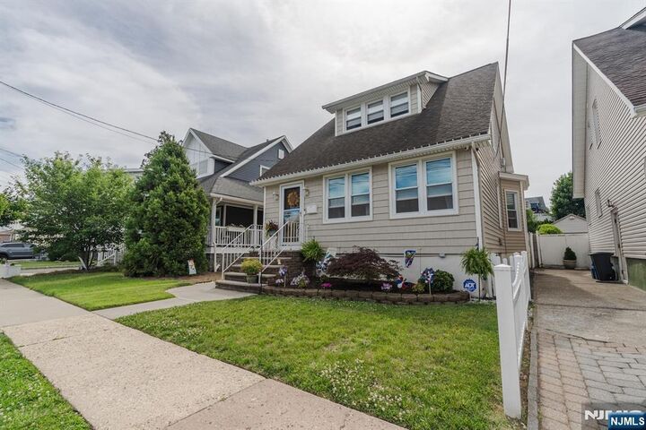 Property Photo: 334 Travers Place NJ 07071