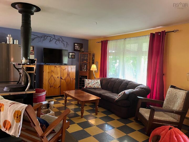 Property Photo: 35 Colonial Crescent NS B4N 4M6