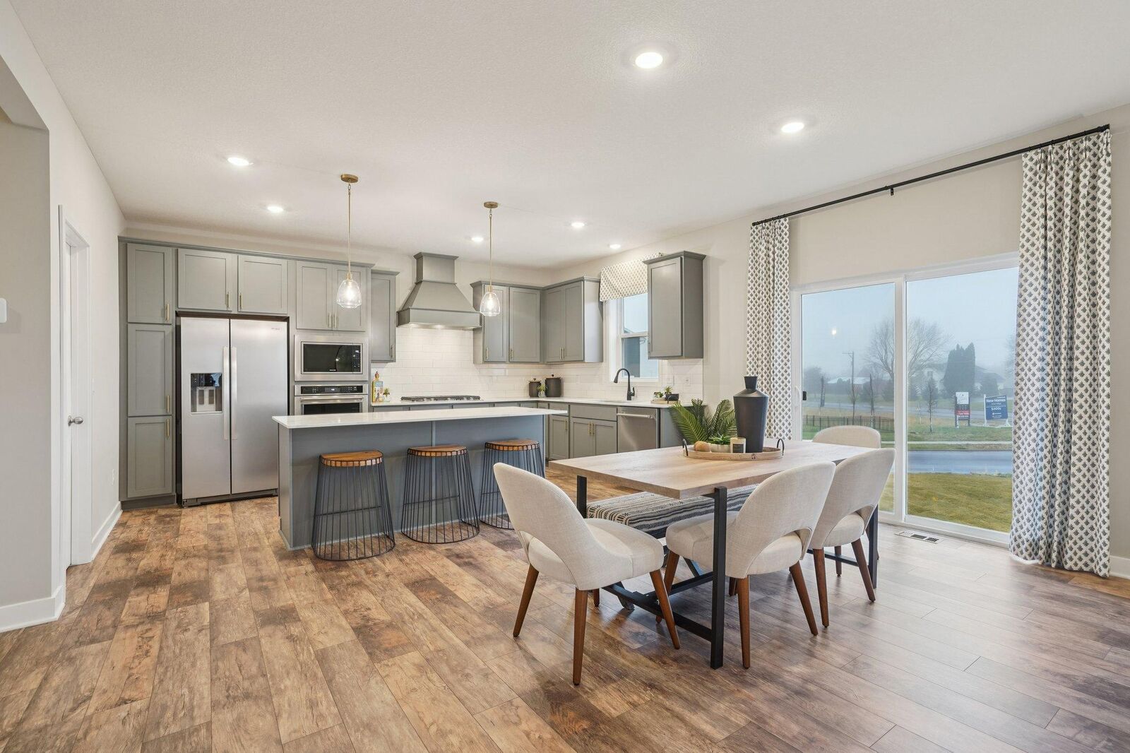Property Photo: 1595 Creekside Drive MN 55379