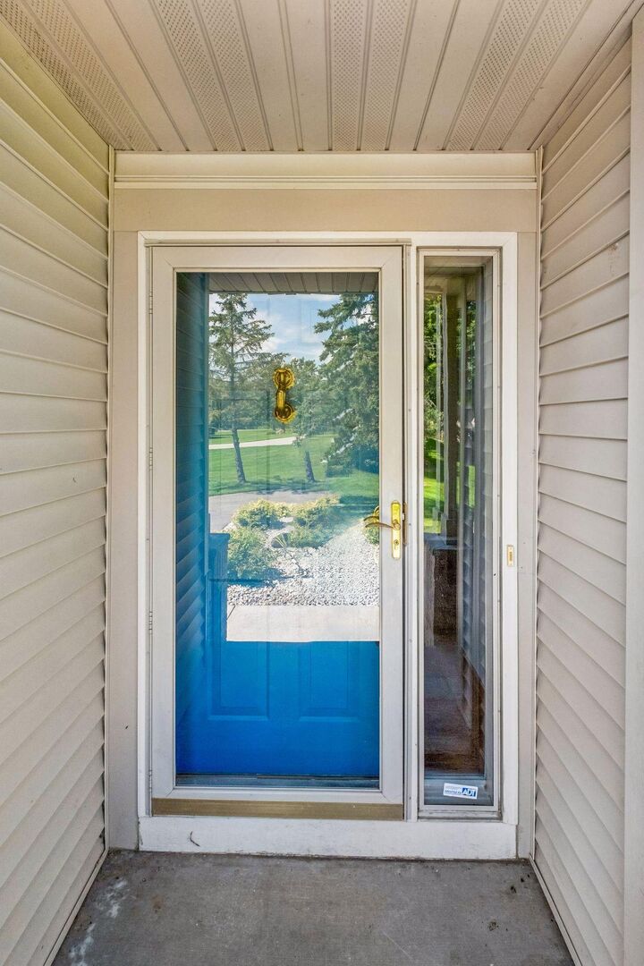 Property Photo: 4020 Kindred Way MN 55042