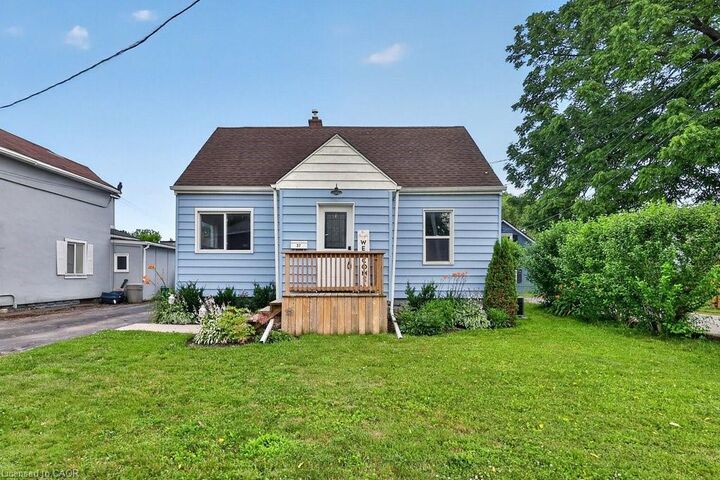 Property Photo: 37 Thorold Road ON L3C 3T5