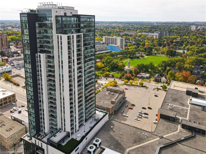 Property Photo:  60 Charles Street 2605  ON N2G 0C9 
