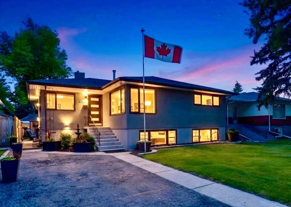 Property Photo: 3723 2 Street NW AB T2K 0Y5