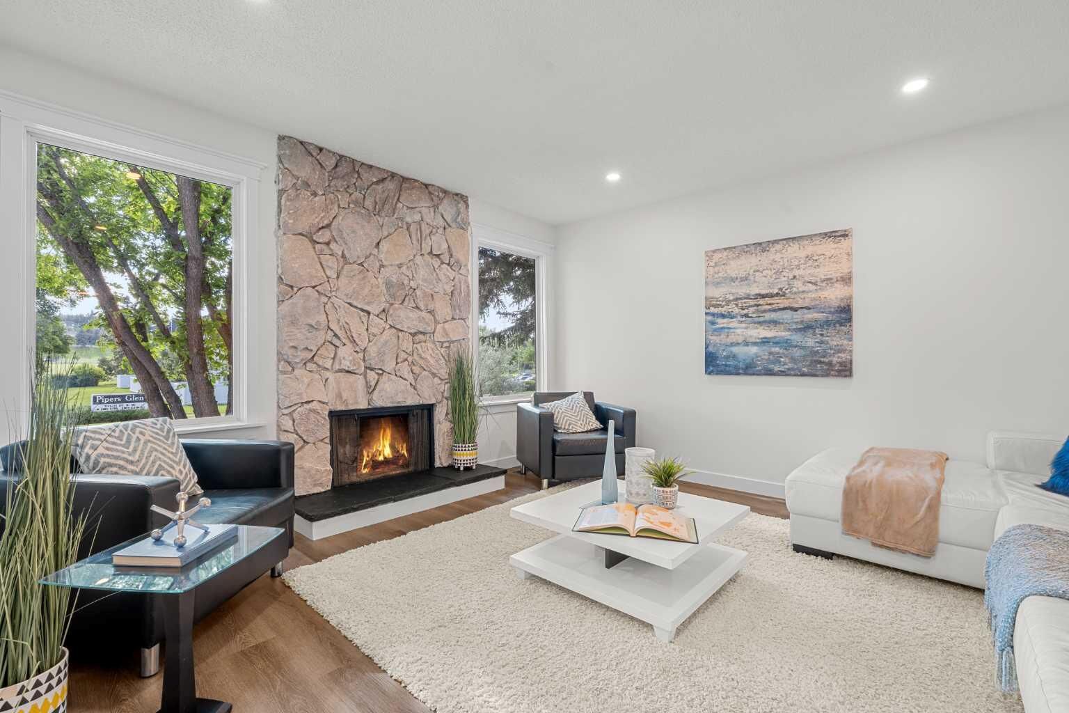 Property Photo:  3116 51 Street SW  AB T3E 6R4 