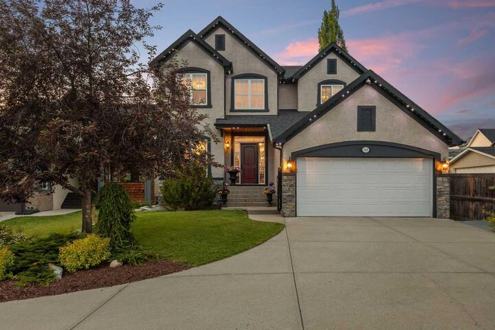 113 Tusslewood Bay NW — photo 1