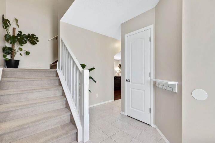 Property Photo: 148 Hillcrest Boulevard AB T1P 0A3