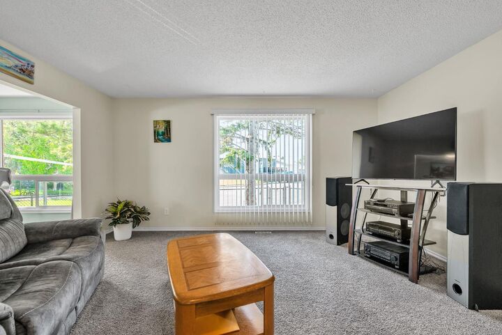 Property Photo:  173 Margate Close NE  AB T2A 3E5 