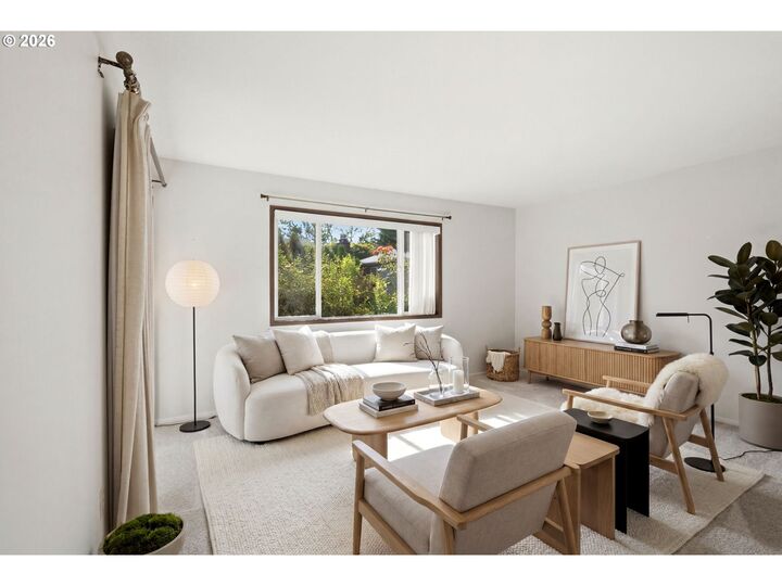 Property Photo: 336 SE 50th Ave C-1 OR 97215