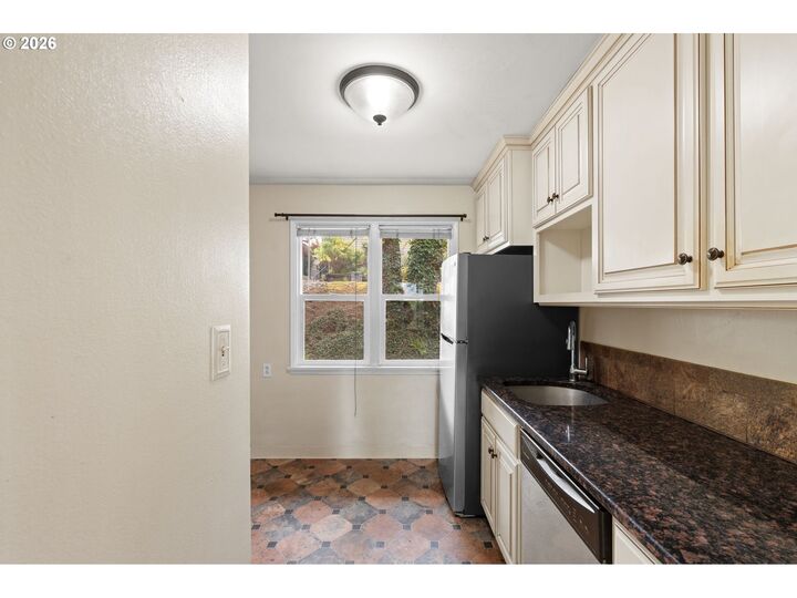 Property Photo: 4008 E 14th St WA 98661
