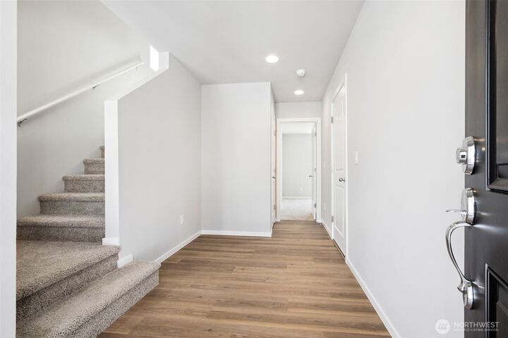 Property Photo: 18531 SE 271st Court WA 98042