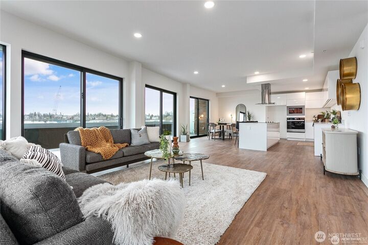 Property Photo: 1019 Granary Avenue 202 WA 98225