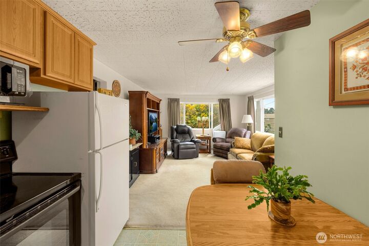 Property Photo:  201 & 205  26th Avenue E  WA 98112 