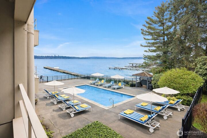 Property Photo:  1600  43rd Avenue E 212  WA 98112 