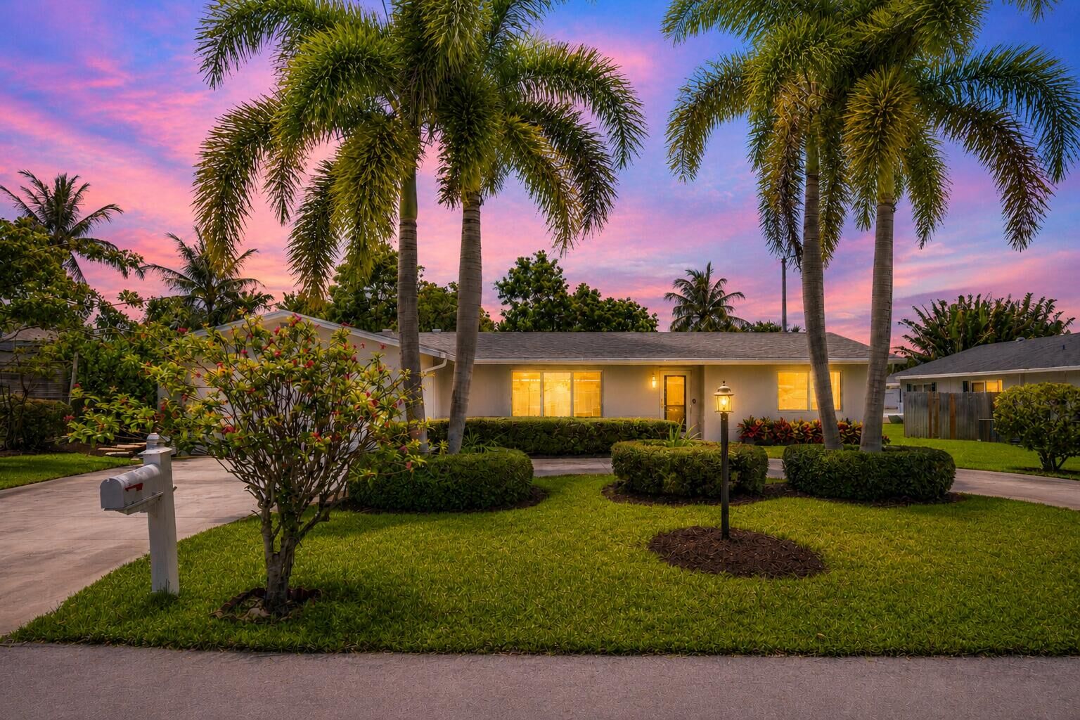 Property Photo: 723 SW 27th Terrace FL 33435