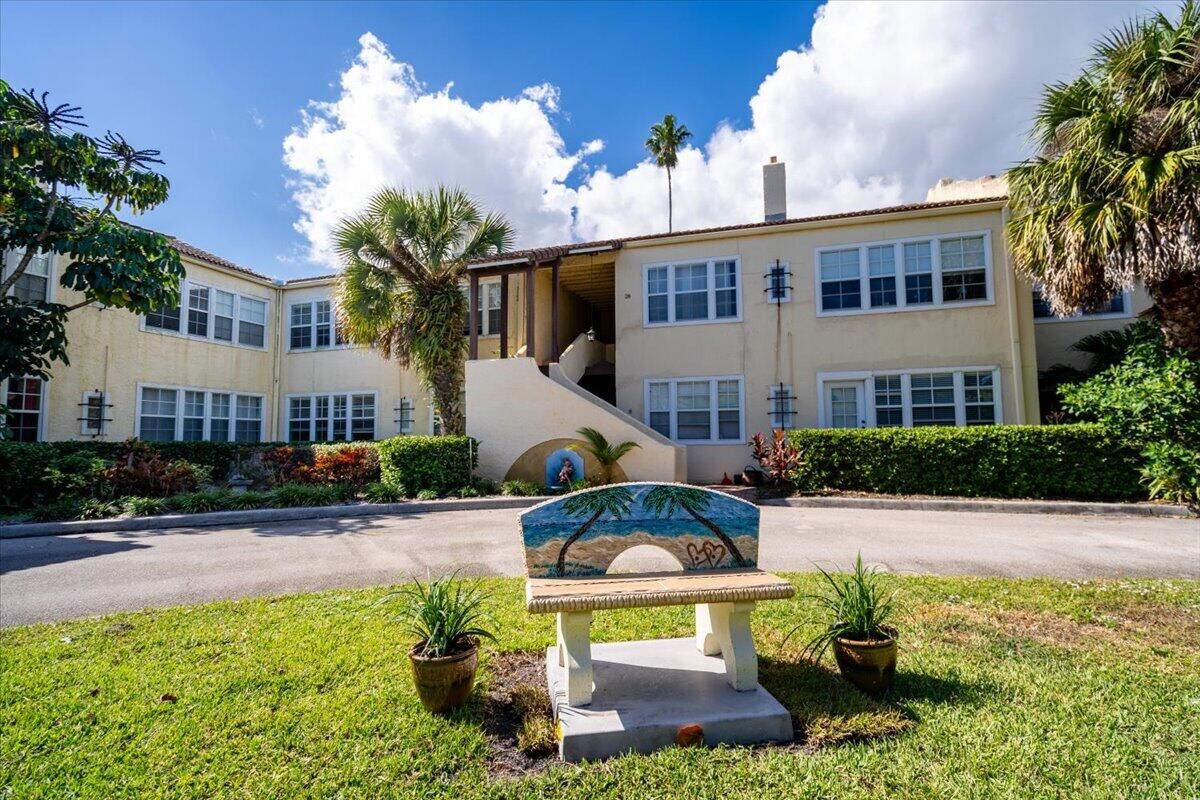 Property Photo:  2605 St Lucie Boulevard 7  FL 34946 