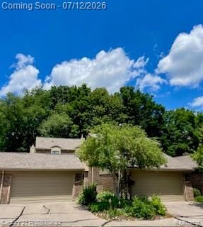 Property Photo:  1816 Burning Bush Court  MI 48309 