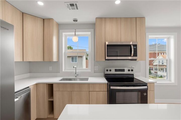 Property Photo:  90 Berkshire Street 2  RI 02908 