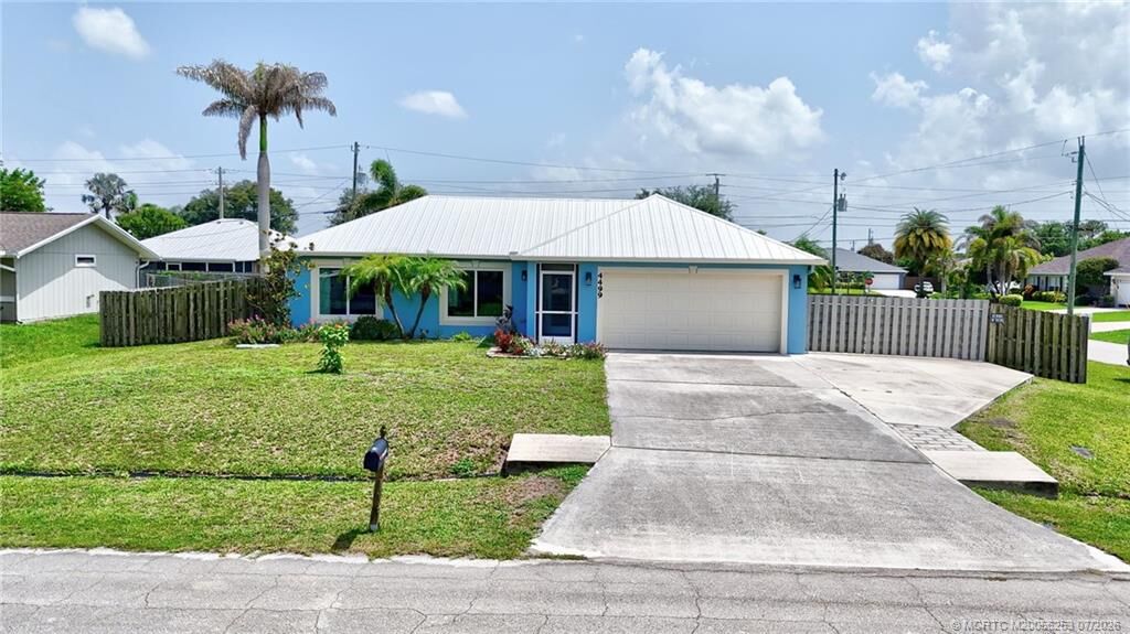 Property Photo: 4499 SW Jaunt Road FL 34953