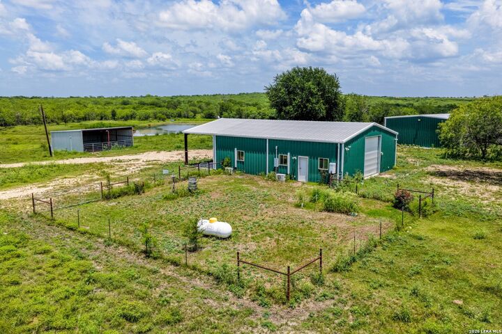 Property Photo:  2249 Long Rd  TX 78644 