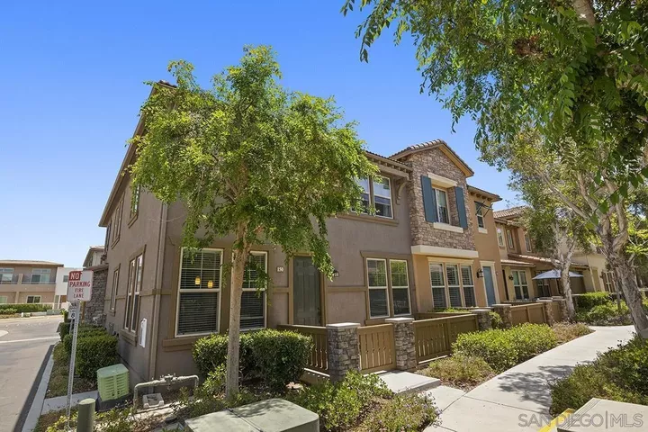 Property Photo: 10667 Golden Willow 150 CA 92130