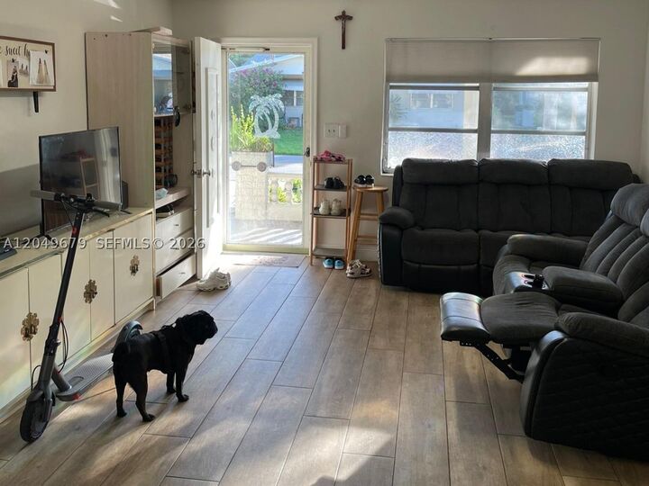 Property Photo: 4401 NW 43rd Ave FL 33319