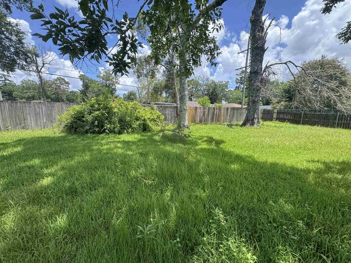Property Photo:  7570 Forest Park  TX 77707 