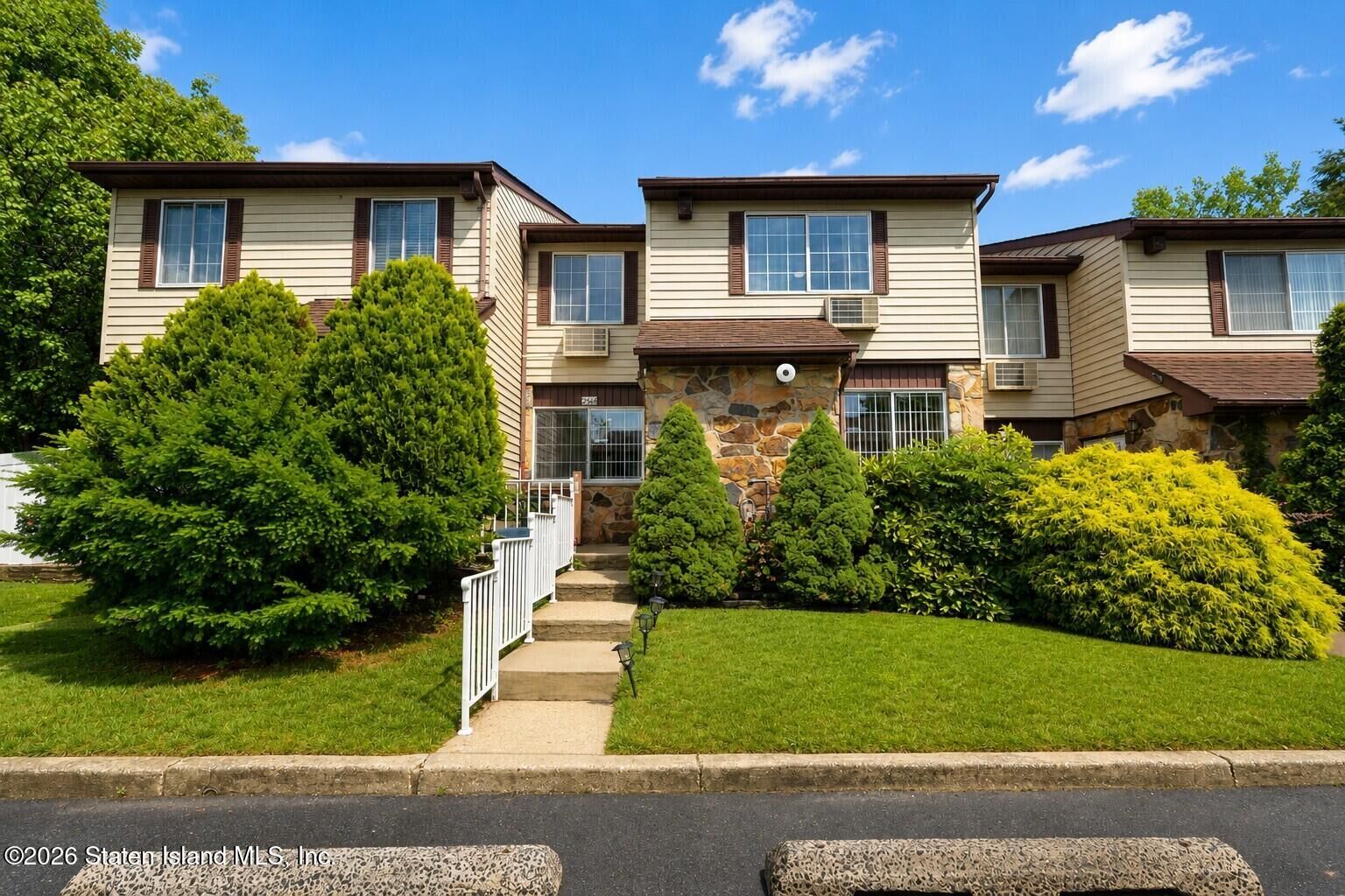 Property Photo:  266 Corona Avenue  NY 10306 