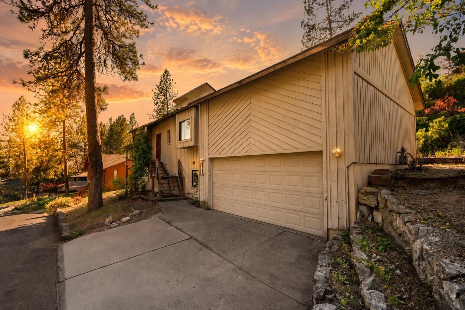 Property Photo:  8027 E Elde Dr  WA 99212 