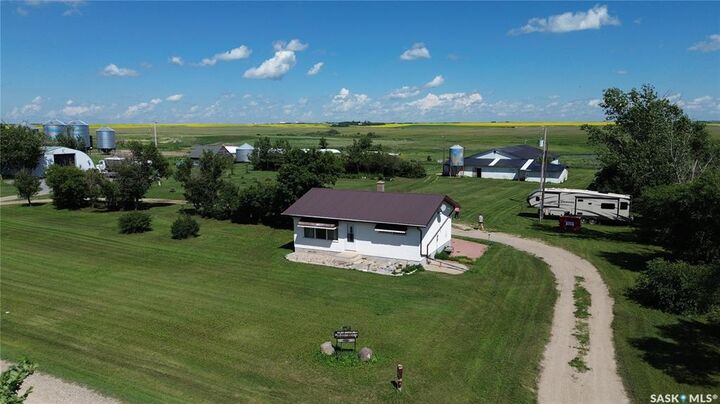 Property Photo: 43 Kathrinthal Avenue SK S0G 2T0