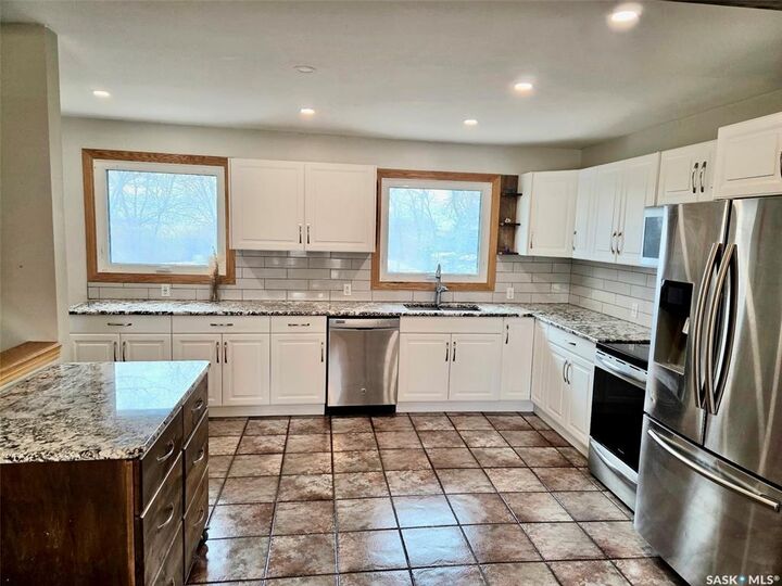 Property Photo: 18 Kronau Street SK S0G 2T0