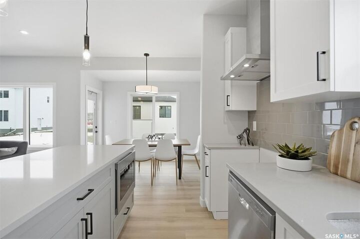Property Photo: 1210 Yuel Way SK S7V 0S1