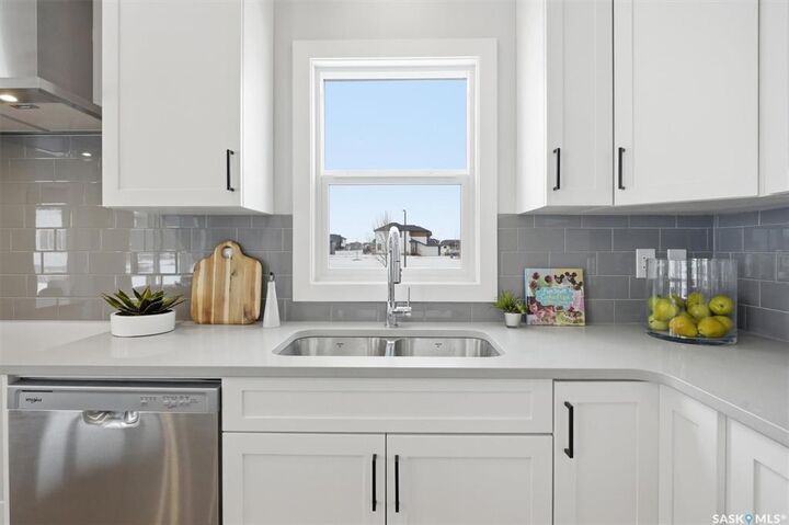 Property Photo: 1210 Yuel Way SK S7V 0S1