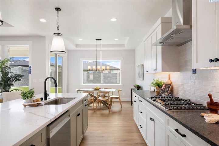 Property Photo:  2354 Waterhill Ave.  WA 99352 
