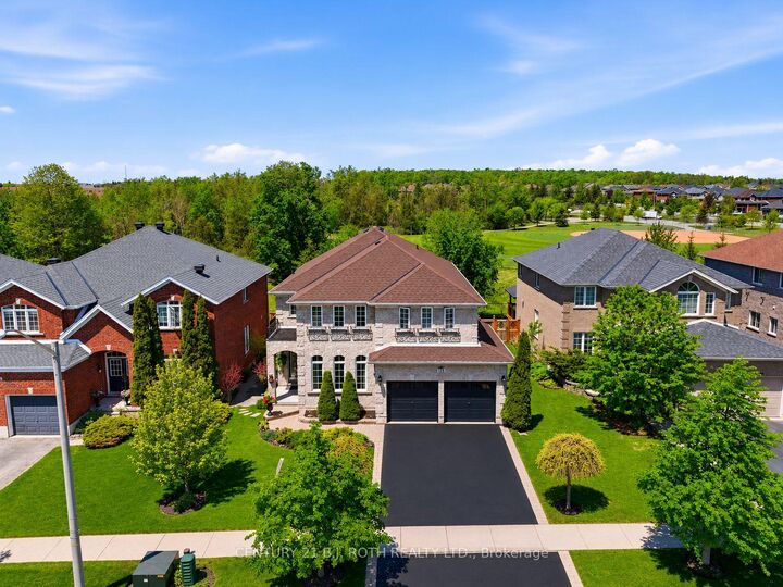Property Photo:  115 Sandringham Drive  ON L4N 0Y9 