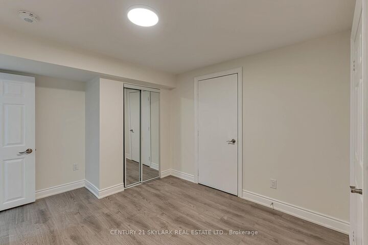 Property Photo: 94 Bayhampton Drive Basement ON L6P 3A9