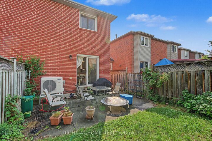 Property Photo:  5531 Whistler Crescent  ON L4Z 3R7 