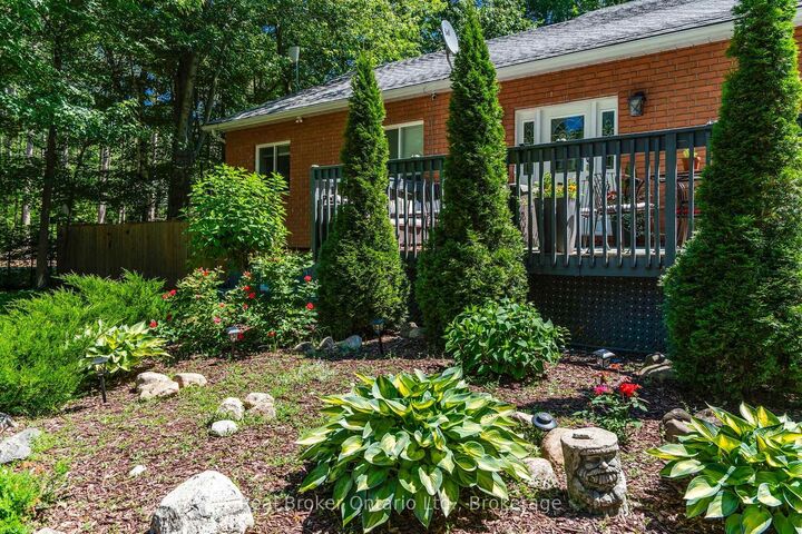 Property Photo: 5 Sunburn Road ON L0L 2J0