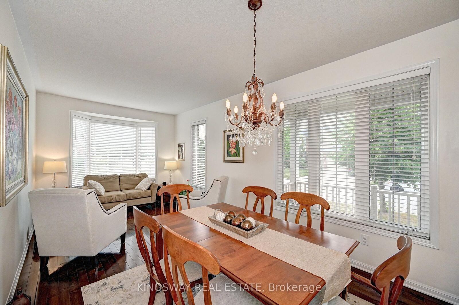 Property Photo:  147 Silverthorne Drive  ON N3C 0B7 