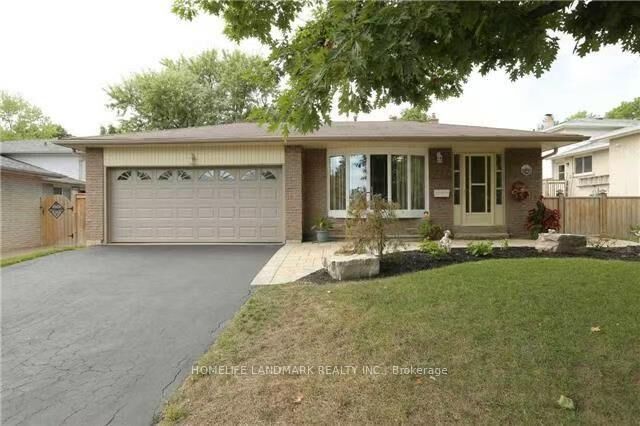 Property Photo: 1256 Falgarwood Drive ON L6H 2L6