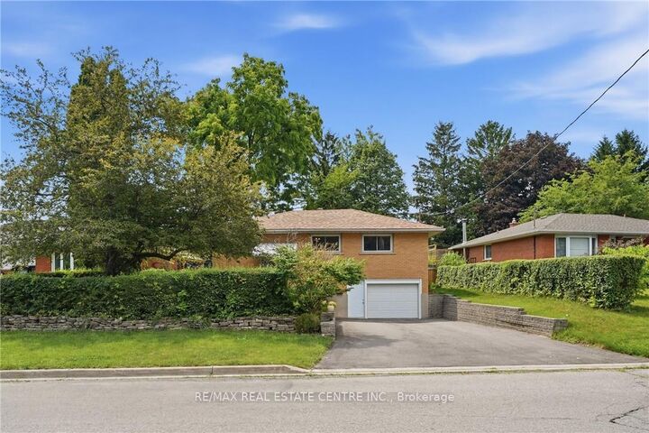 Property Photo: 56 Renwick Avenue ON N3C 2T7