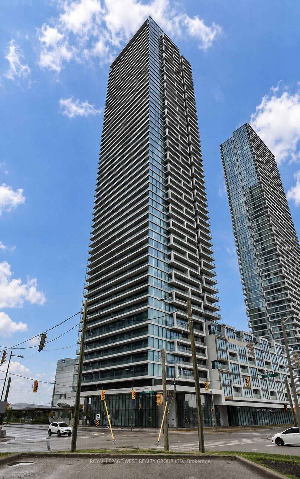 Property Photo: 950 Portage Parkway 2615 ON L4K 0J7