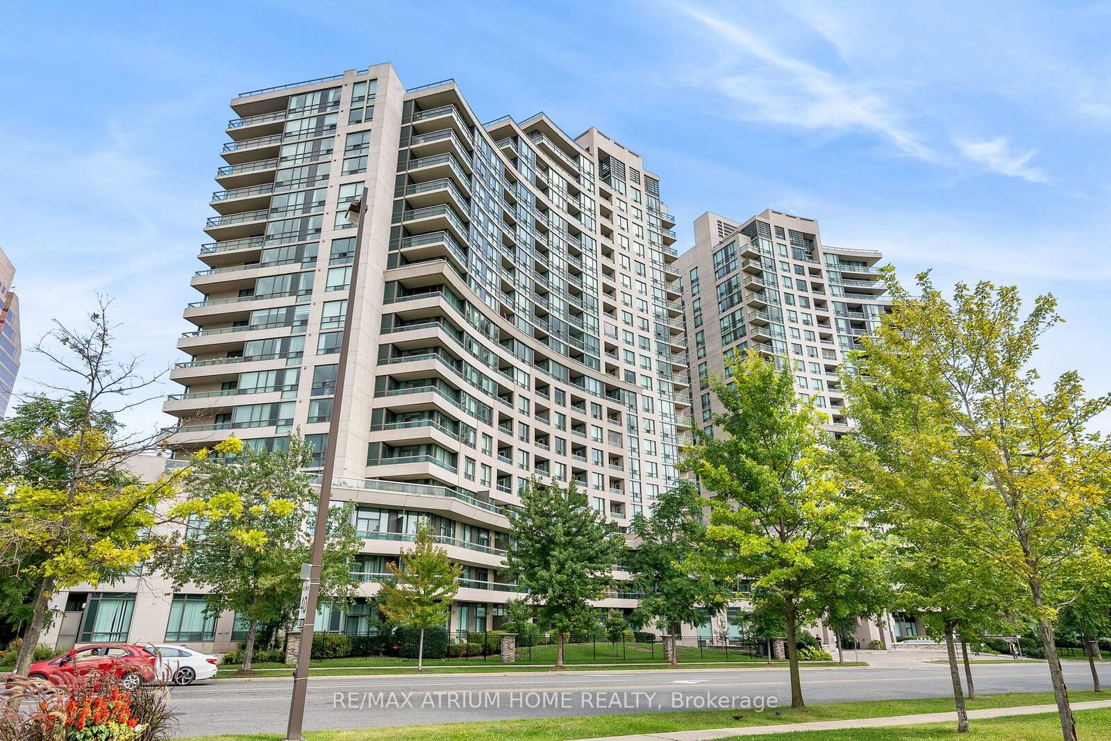 Property Photo: 509 Beecroft Road 317 ON M2N 0A3