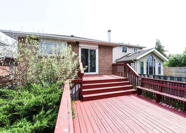 Property Photo:  54 Aurora Place  ON L6Z 2A8 