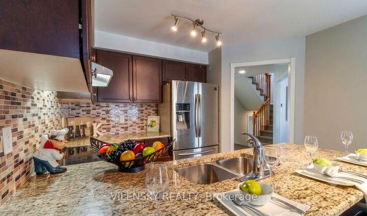 Property Photo:  1331 Whitelaw Avenue  ON L1K 0G6 