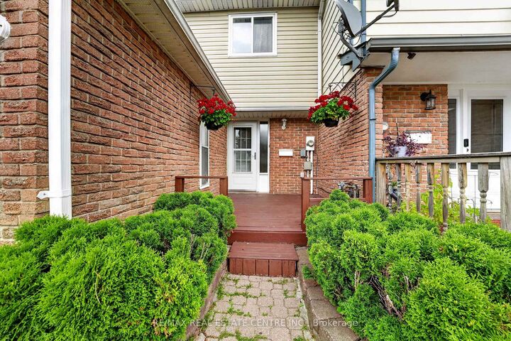 Property Photo: 23 Burbank Crescent ON L9W 3E6